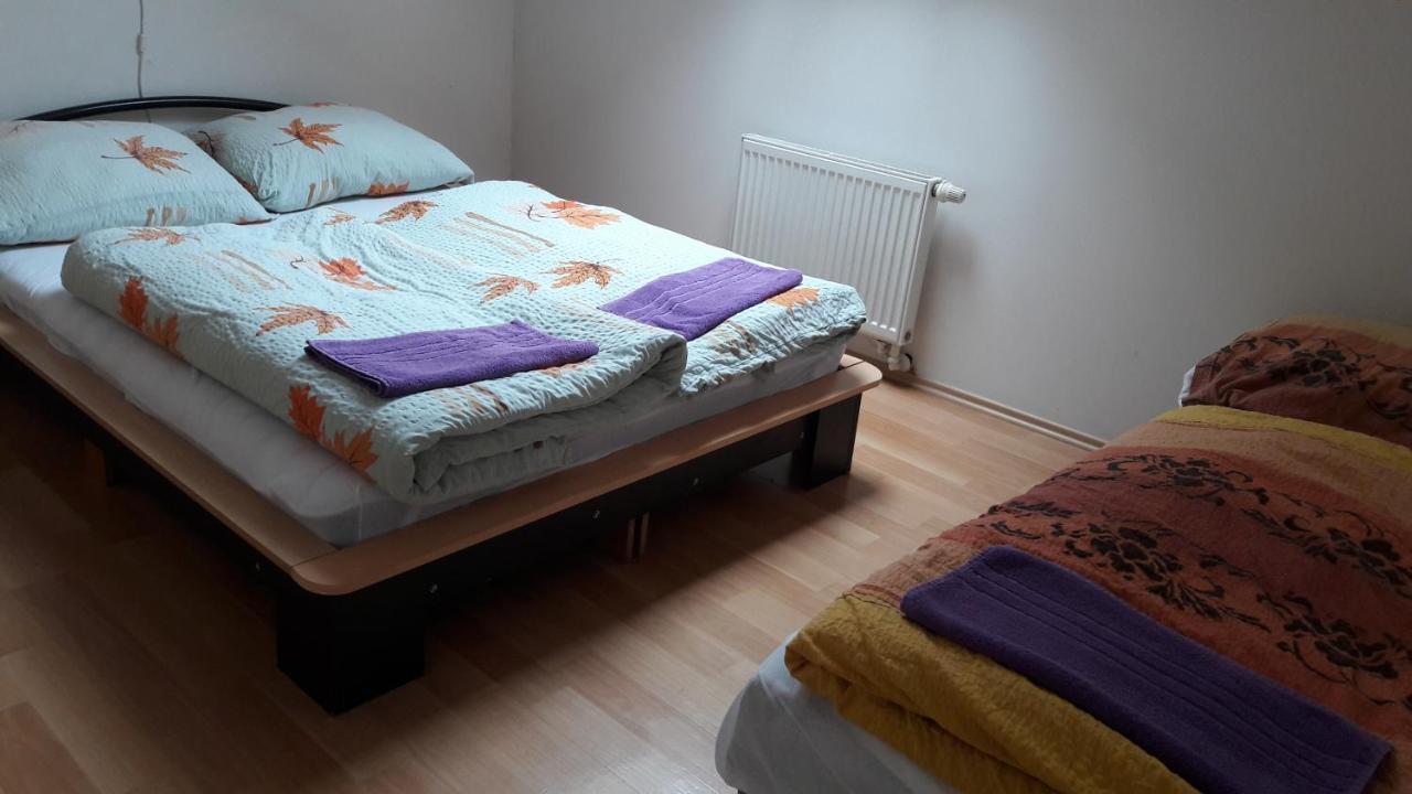 Ubytovaci Zarizeni Lovosice Luaran gambar